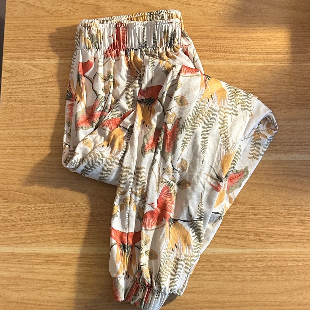 Women's Floral Print Joggers - Multicolor